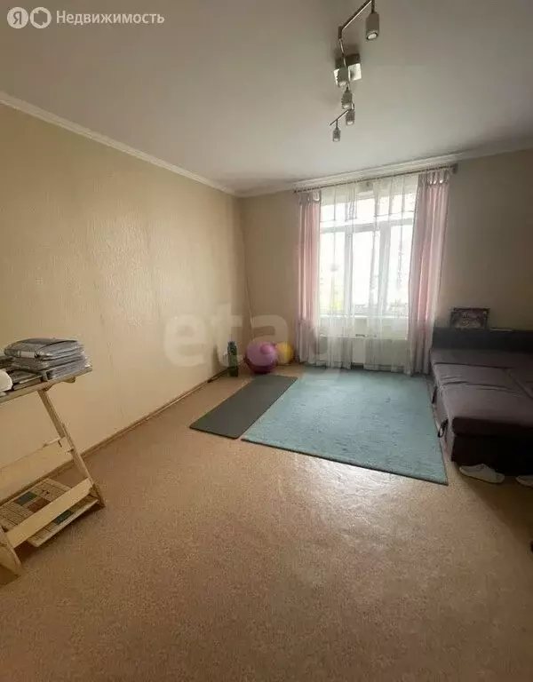 3-комнатная квартира: Омск, проспект Комарова, 15к3 (87.5 м) - Фото 2