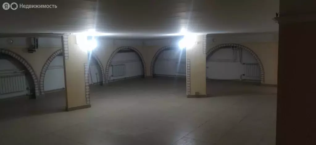 Торговая площадь (93 м) - Фото 1