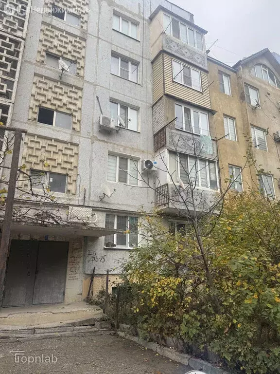 1-комнатная квартира: Махачкала, улица Каримова, 6к2 (49 м) - Фото 1