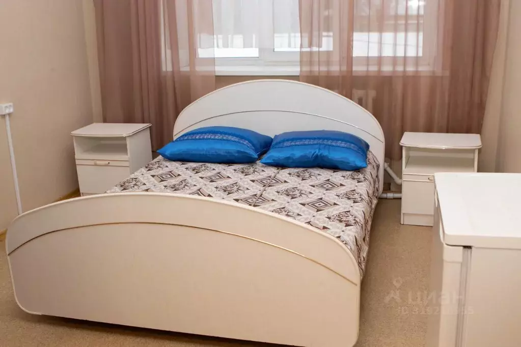 Комната Тюменская область, Тобольск 6-й мкр,  (12.0 м) - Фото 0