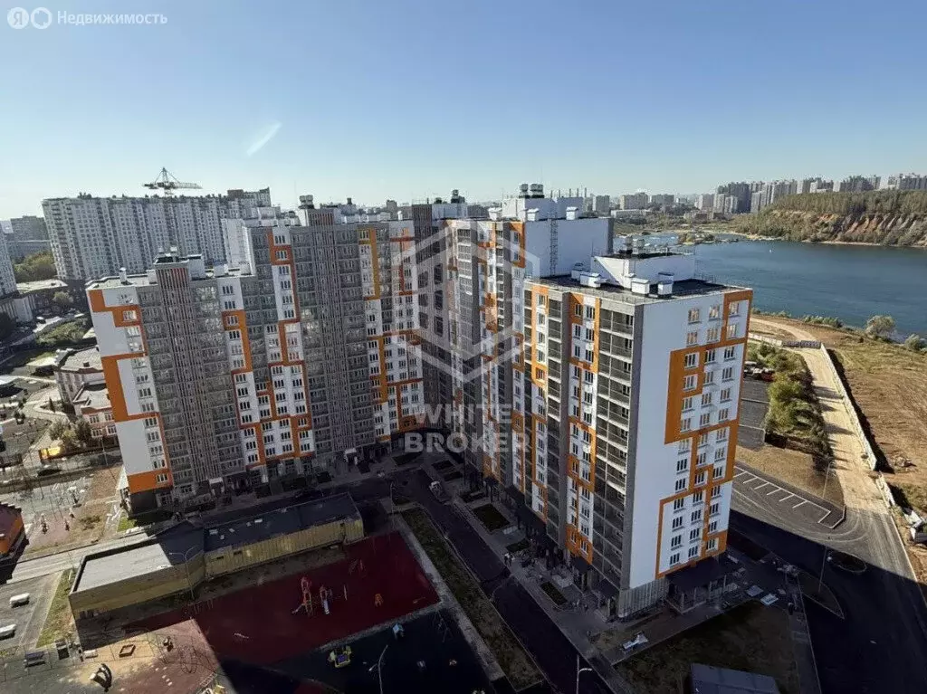 Квартира-студия: Дзержинский, улица Доркина, 8 (119.2 м) - Фото 1