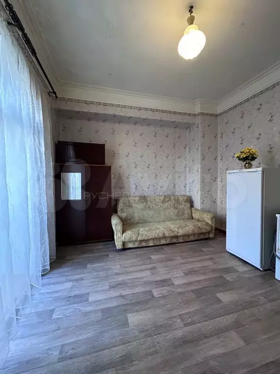 Комната 15 м в 3-к., 4/4 эт. - Фото 0