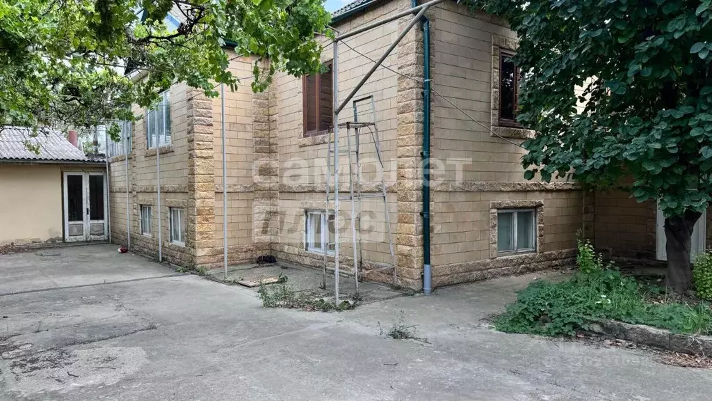 Дом в Дагестан, Хасавюрт Гвардейская ул., 73 (179 м) - Фото 0