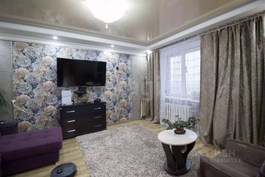 3-к кв. Калужская область, Калуга Комсомольская ул., 7 (81.0 м) - Фото 1