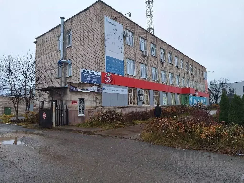 Торговая площадь в Удмуртия, Игринский район, пос. Игра Советская ул., ... - Фото 1