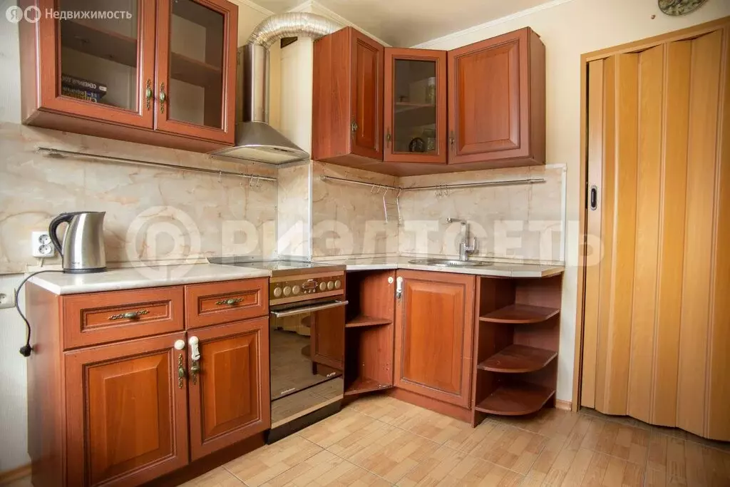 3-комнатная квартира: Мурманск, улица Капитана Орликовой, 33 (60 м) - Фото 1