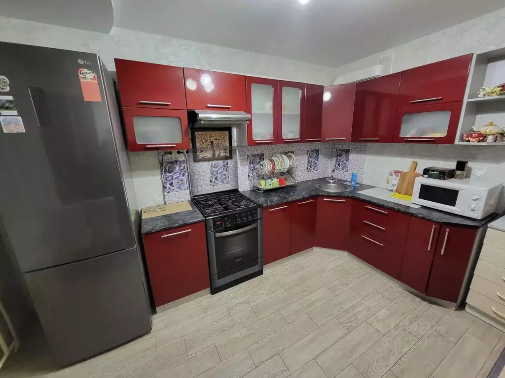 3-к кв. Псковская область, Псков Рижский просп., 85 (71.2 м) - Фото 1