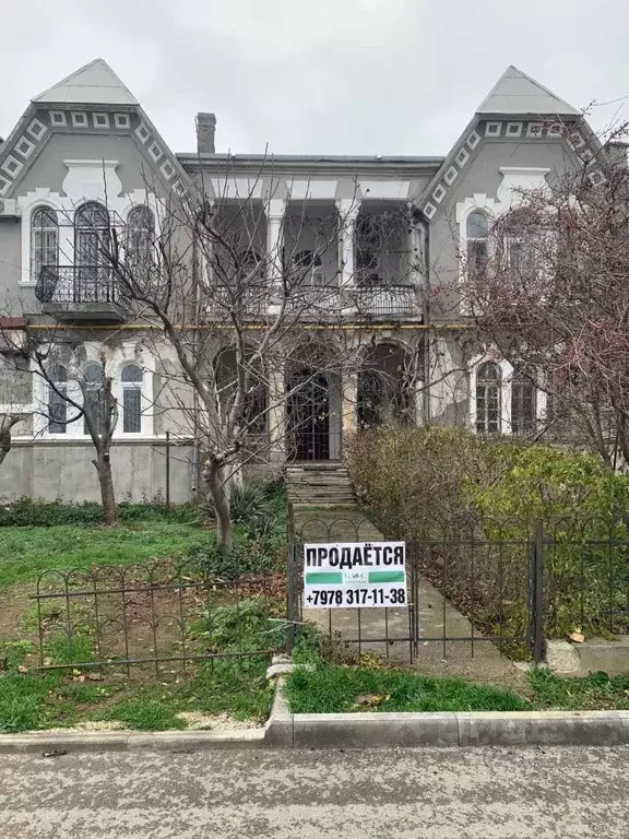 4-к кв. Крым, Евпатория ул. Революции, 25 (90.5 м) - Фото 1