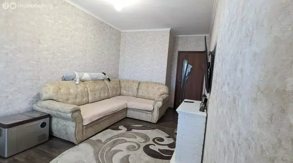 3-комнатная квартира: Уссурийск, улица Агеева, 58 (65.9 м) - Фото 1