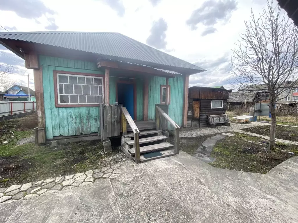 Дом в Кемеровская область, Мыски ул. Островского, 22 (41 м) - Фото 1