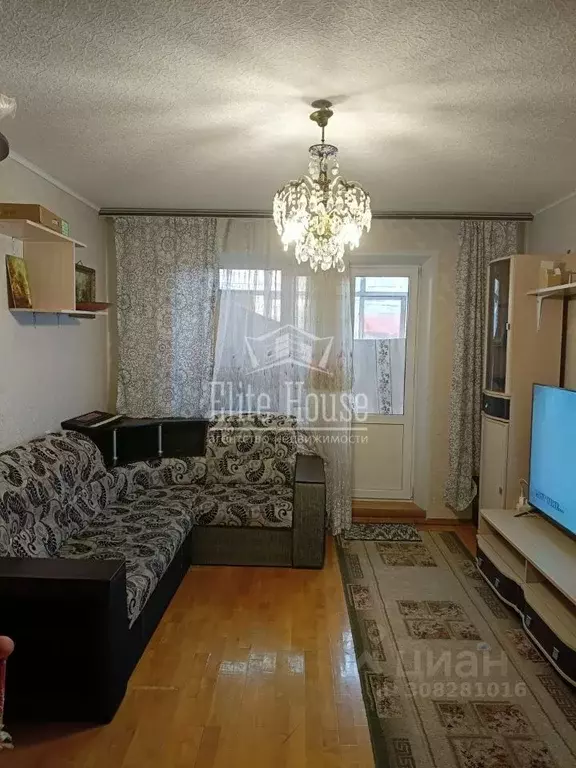 3-к кв. Калужская область, Калуга ул. Генерала Попова, 18к1 (65.1 м) - Фото 0