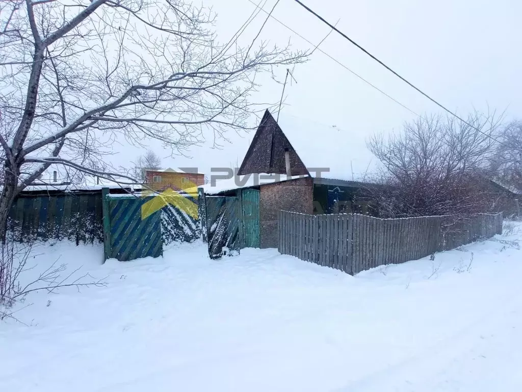 Дом в Омская область, Омск Порт-Артур мкр, ул. 3-я Комсомольская, 16 ... - Фото 0