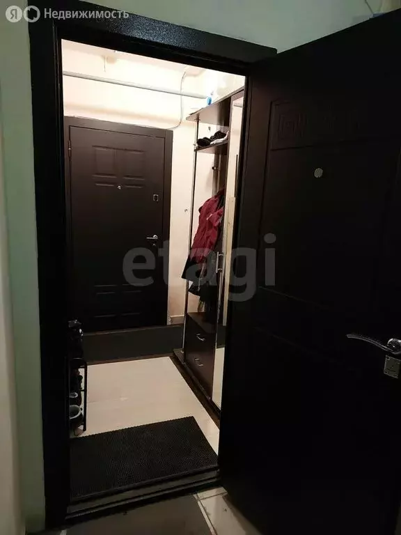 2-комнатная квартира: Брянск, 2-й Советский переулок, 7А (81.9 м) - Фото 1