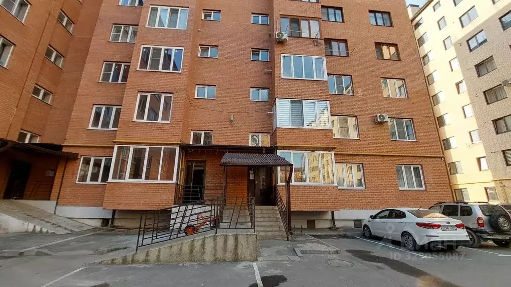 3-к кв. Северная Осетия, Владикавказ ул. Зураба Магкаева, 83к5 (99.5 ... - Фото 1