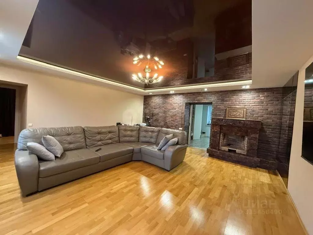 Дом в Псковская область, Псковский район, Завеличенская волость, д. ... - Фото 1