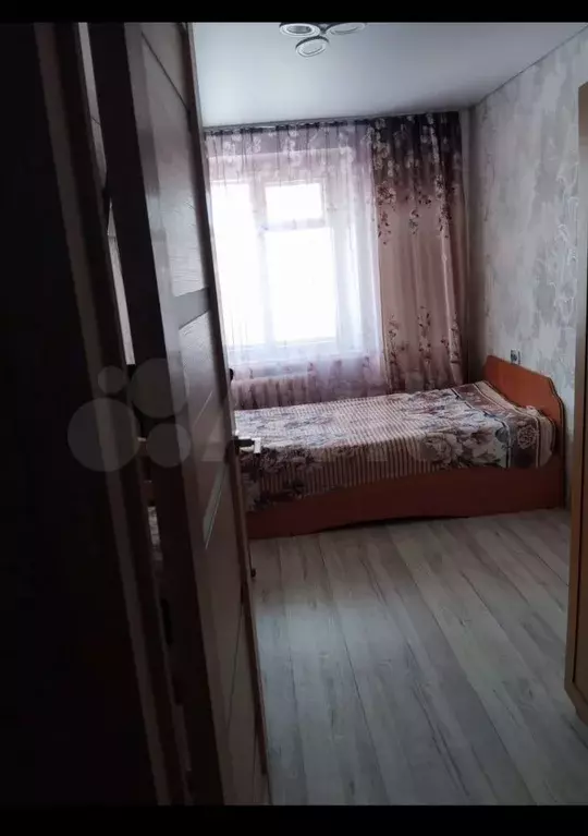 Комната 43 м в 2-к., 1/5 эт. - Фото 1