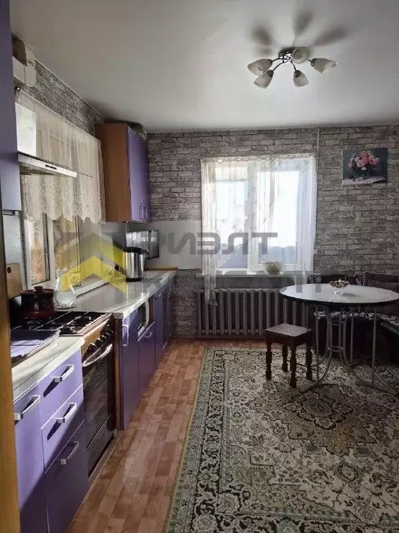 3-к кв. Омская область, Омск пос. Амурский, ул. Арсеньева, 34 (58.9 м) - Фото 1