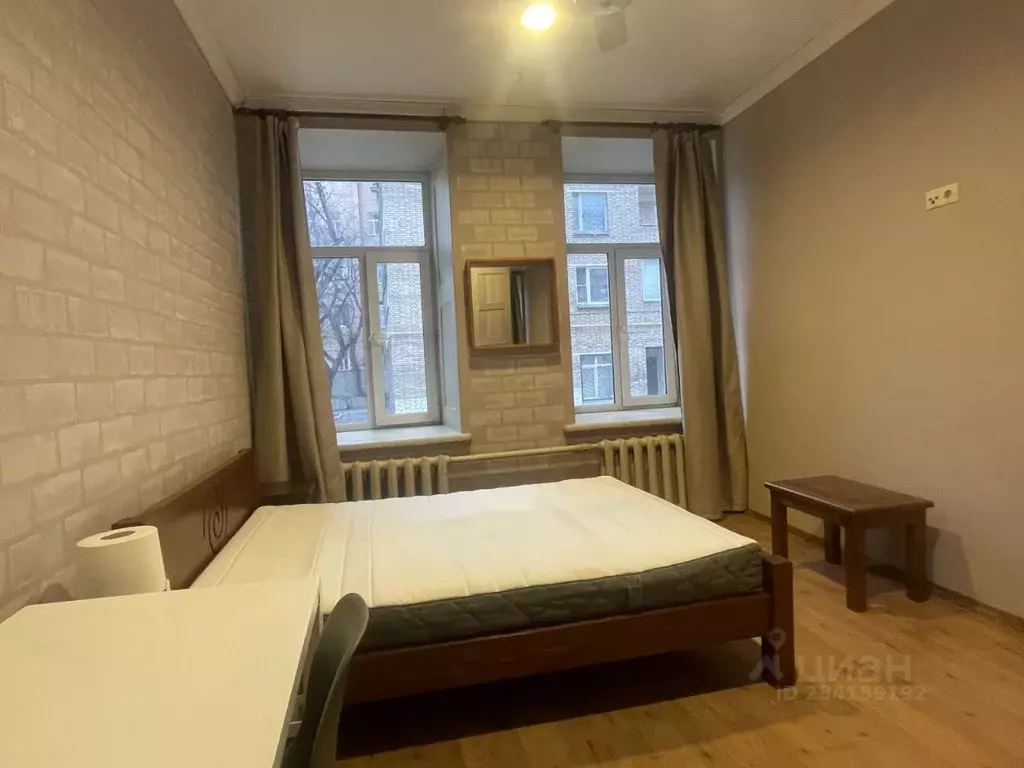 Комната Москва Большой Каретный пер., 6 (12.0 м) - Фото 1