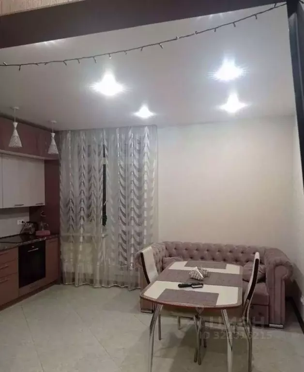 2-к кв. Тюменская область, Тюмень ул. Тимофея Чаркова, 79к3 (65.0 м) - Фото 2