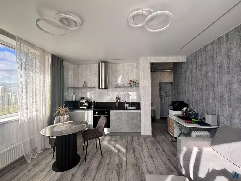 3-к кв. Свердловская область, Екатеринбург ул. Гагарина, 9 (82.7 м) - Фото 1