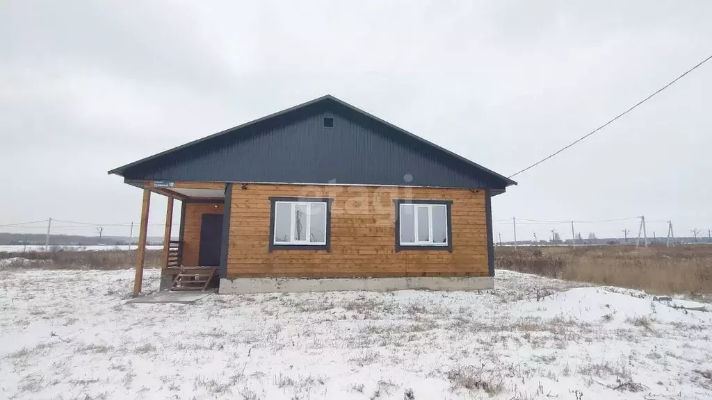 Дом в Башкортостан, Уфимский район, Кирилловский сельсовет, д. ... - Фото 0