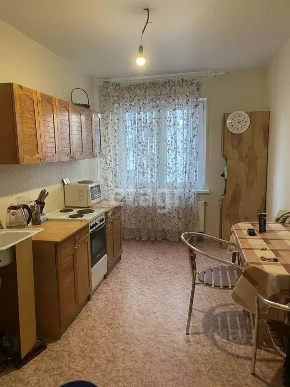 3-к кв. Тюменская область, Тюмень Интернациональная ул., 199к7 (67.4 ... - Фото 1