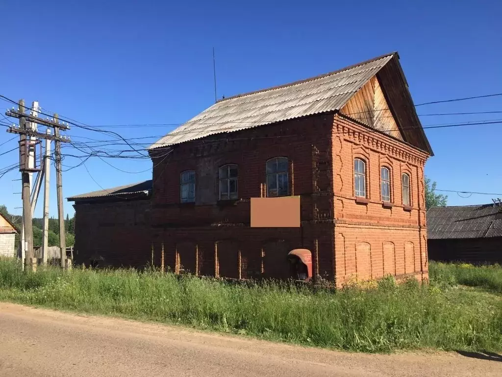 Помещение свободного назначения в Удмуртия, Шарканский район, с. ... - Фото 1