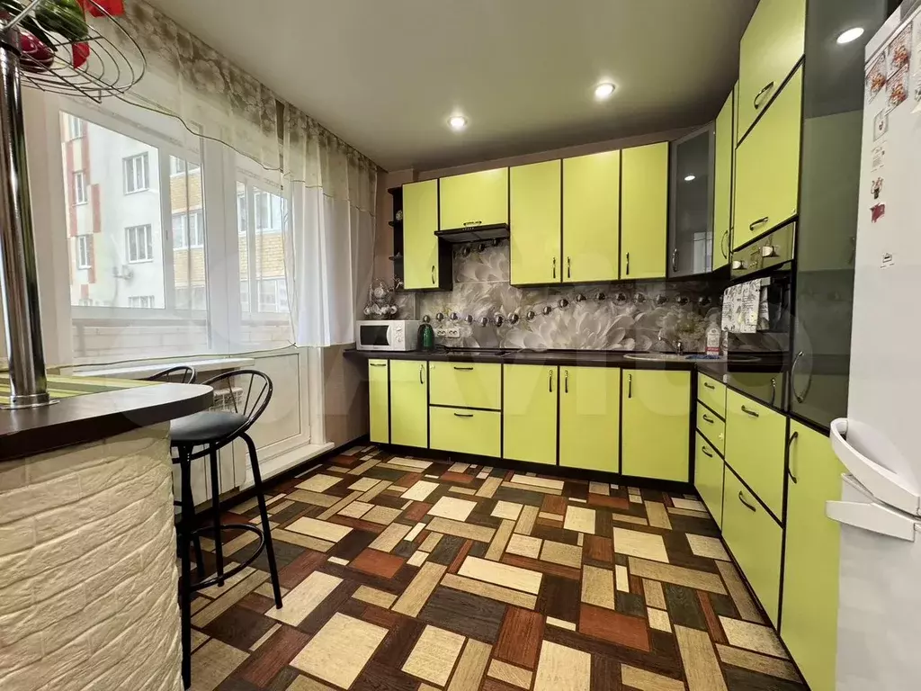 2-к. квартира, 52 м, 2/9 эт. - Фото 1