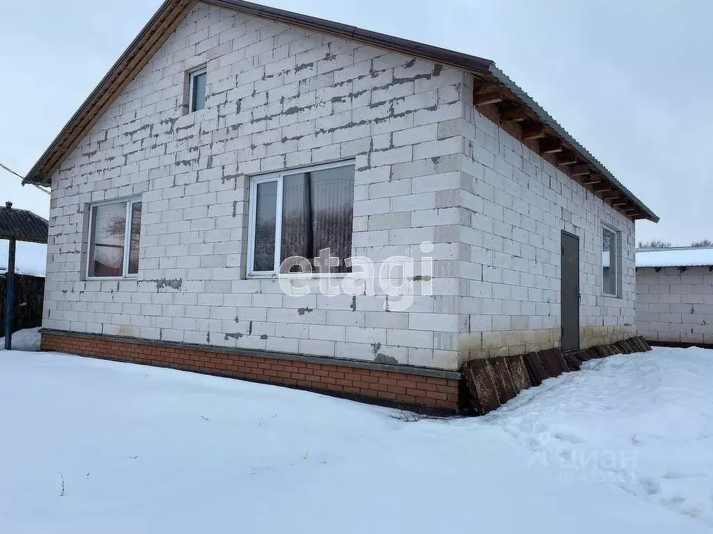 Дом в Белгородская область, Валуйский городской округ, с. Новоказацкое ... - Фото 0