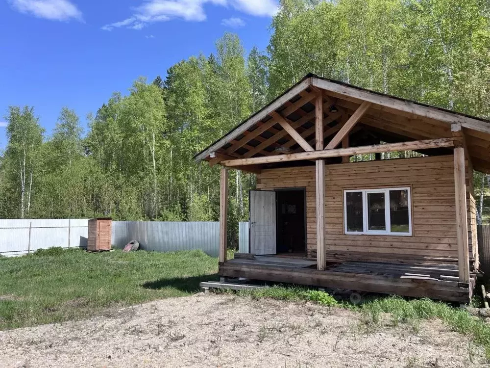 Дом в Иркутская область, Иркутский муниципальный округ, д. Карлук, ... - Фото 1
