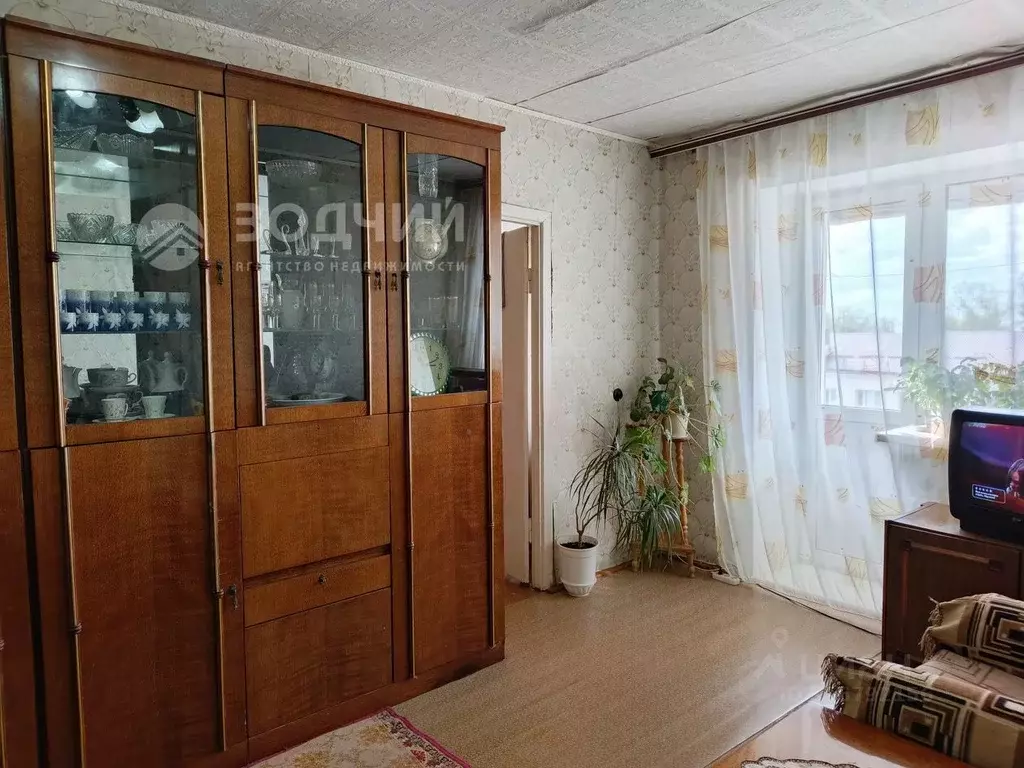 2-к кв. Чувашия, Шумерля Октябрьская ул., 8 (45.5 м) - Фото 1