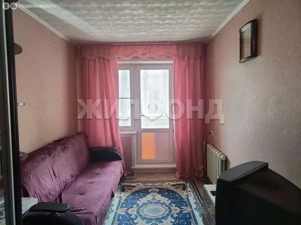 1к в 4-комнатной квартире (13.7 м) - Фото 1