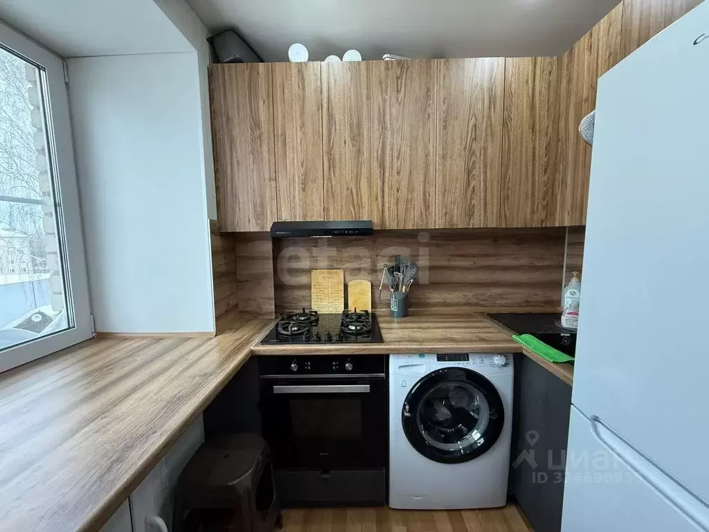 2-к кв. Вологодская область, Великий Устюг ул. Виноградова, 51 (43.3 ... - Фото 1