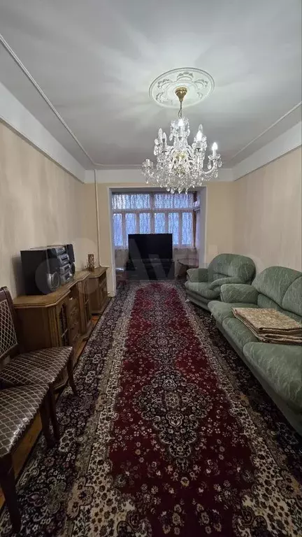 3-к. квартира, 70 м, 4/9 эт. - Фото 0