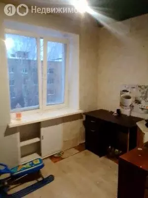 4-комнатная квартира: Нижний Тагил, улица Пархоменко, 145 (63.8 м) - Фото 1