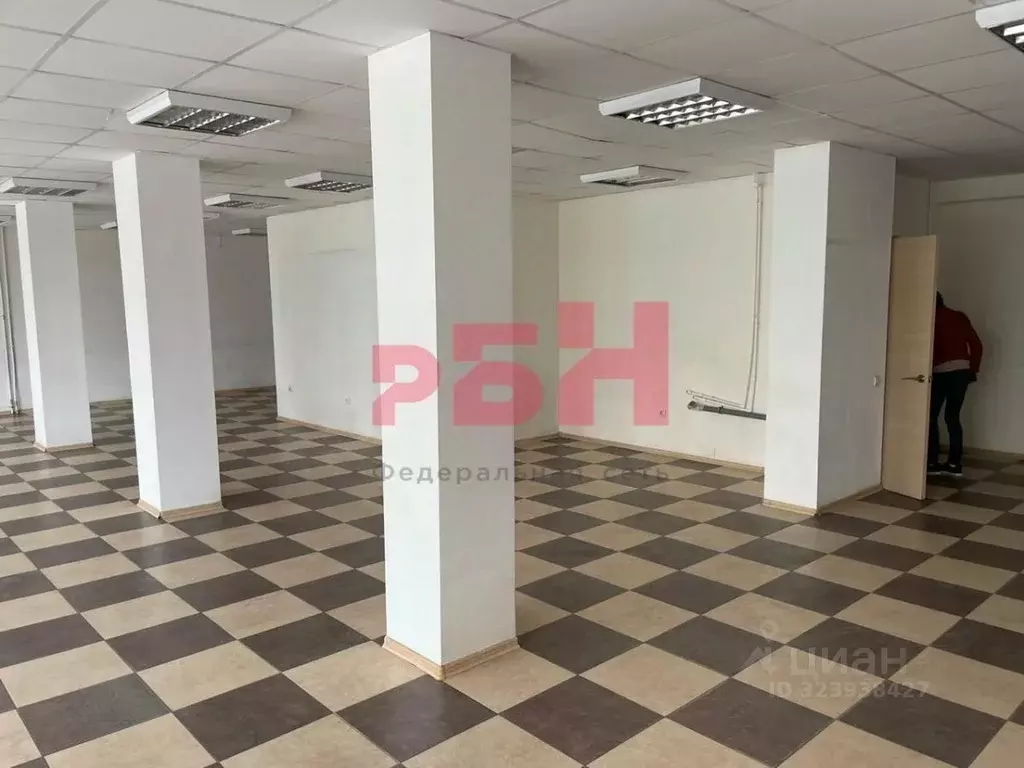 Помещение свободного назначения в Ростовская область, Батайск Речная ... - Фото 1