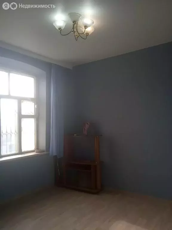 3-комнатная квартира: село Винсады, посёлок Карьер, 13 (62.1 м) - Фото 1