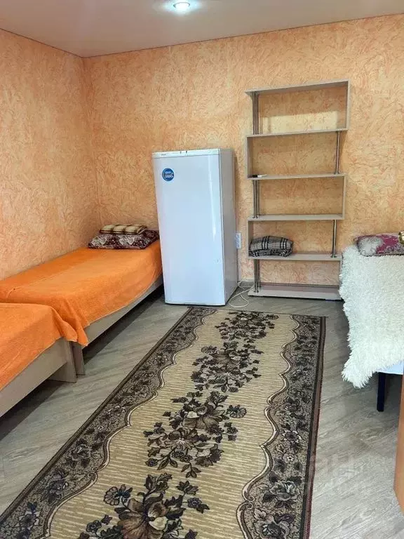 Комната Оренбургская область, Соль-Илецк ул. Ленина, 2/2 - Фото 0