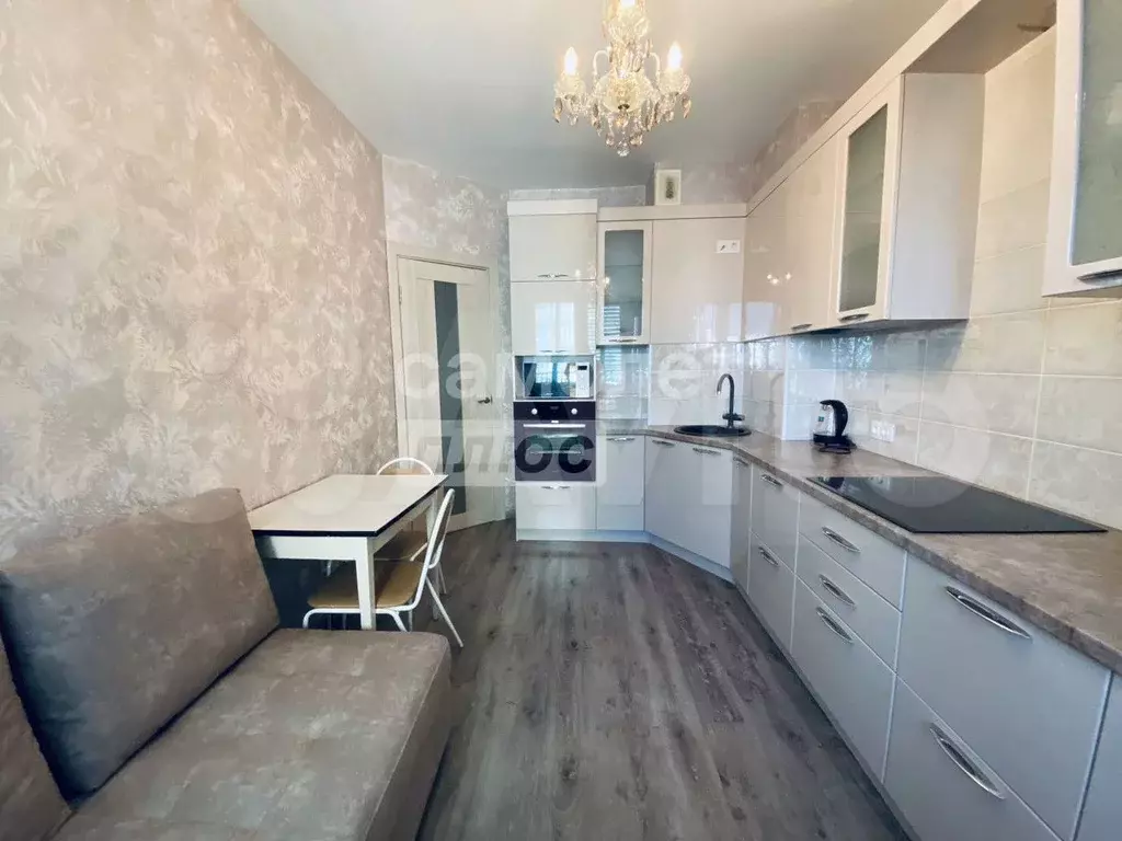 1-к. квартира, 50 м, 8/21 эт. - Фото 0