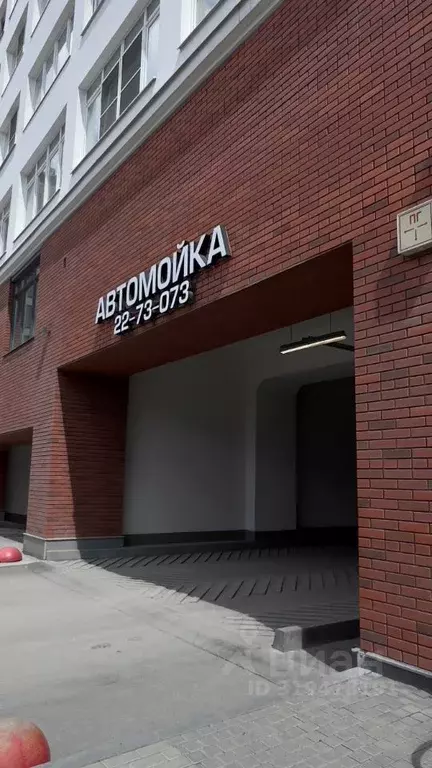 Гараж в Свердловская область, Екатеринбург ул. Азина, 22/2 (18 м) - Фото 0