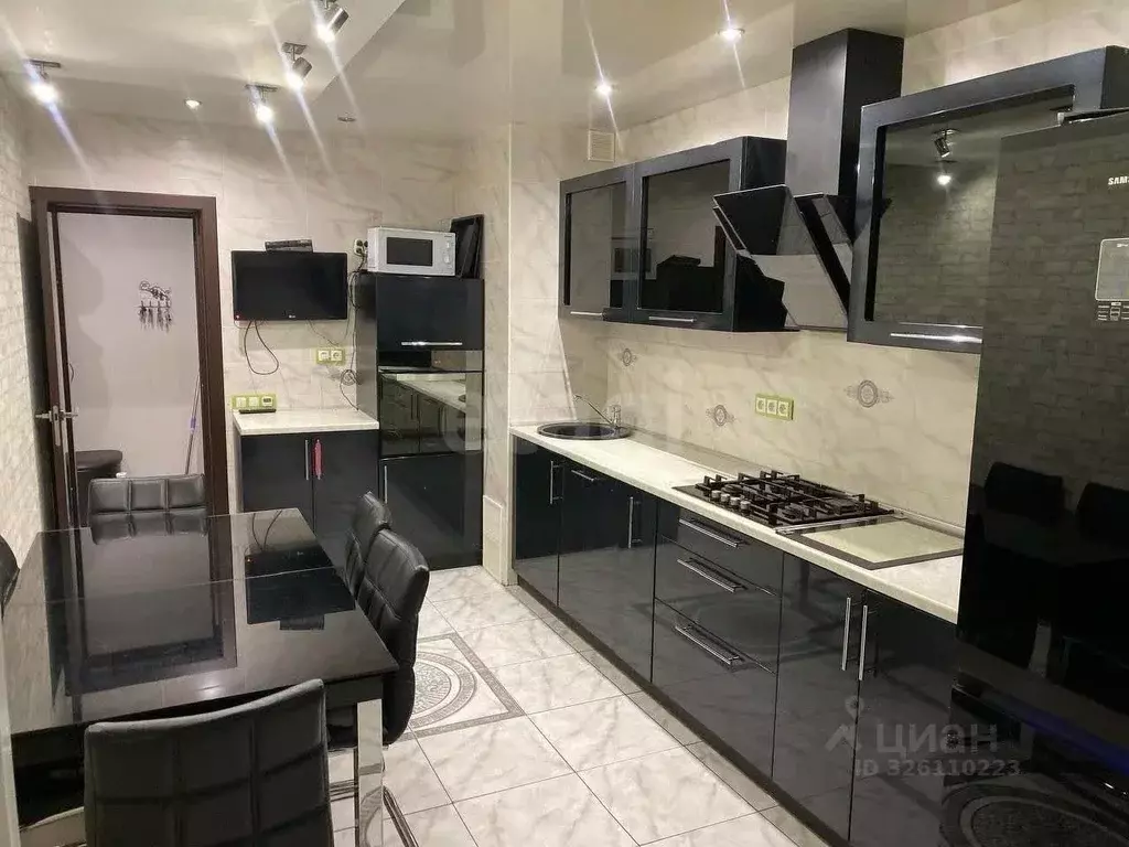 3-к кв. Ростовская область, Батайск Речная ул., 111 (80.0 м) - Фото 1