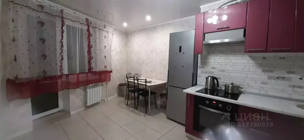 2-к кв. Башкортостан, Уфа Высотная ул., 2 (78.0 м) - Фото 0