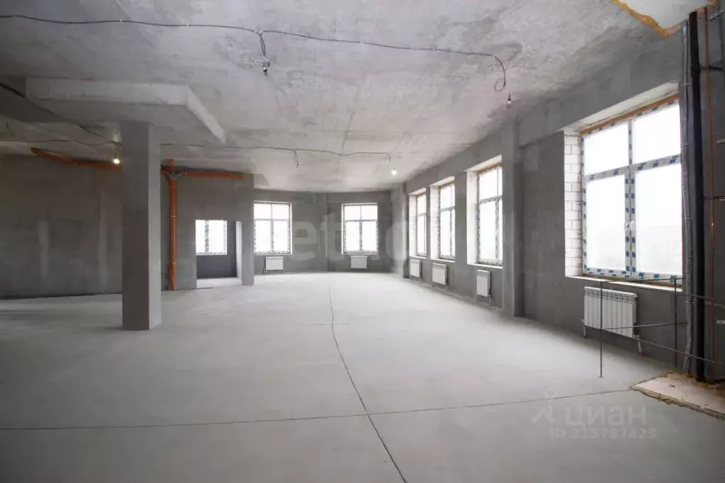 Торговая площадь в Калужская область, Калуга ул. Изумрудная, 24 (329 ... - Фото 0