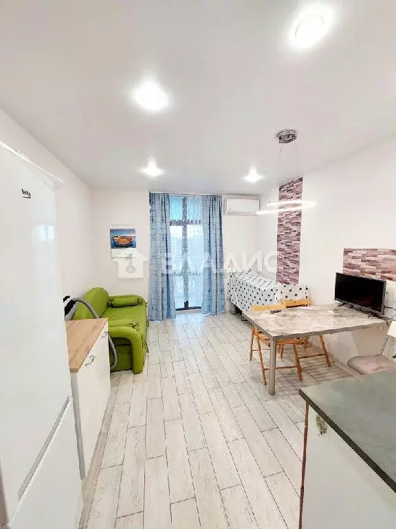 Продается 2-комнатная квартира - Фото 1