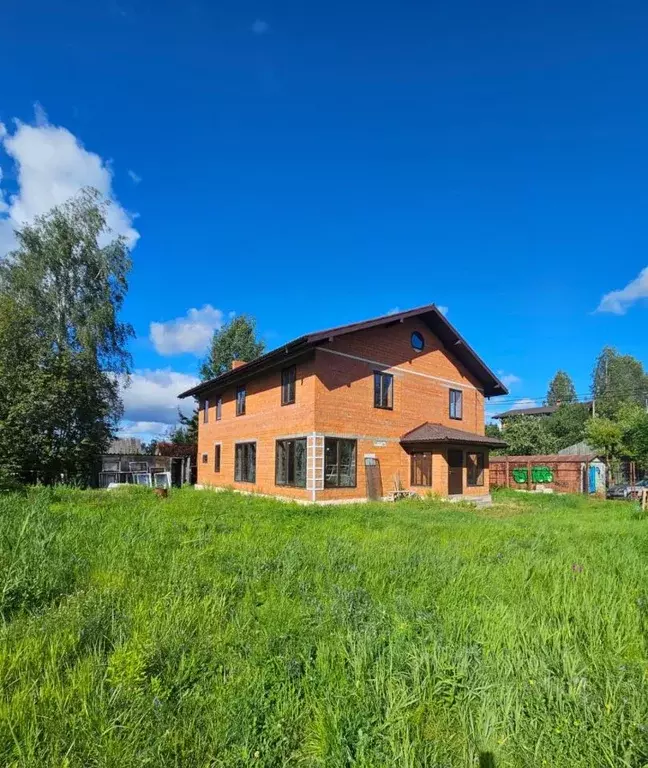 Дом в Ленинградская область, Всеволожский район, Бугровское городское ... - Фото 1