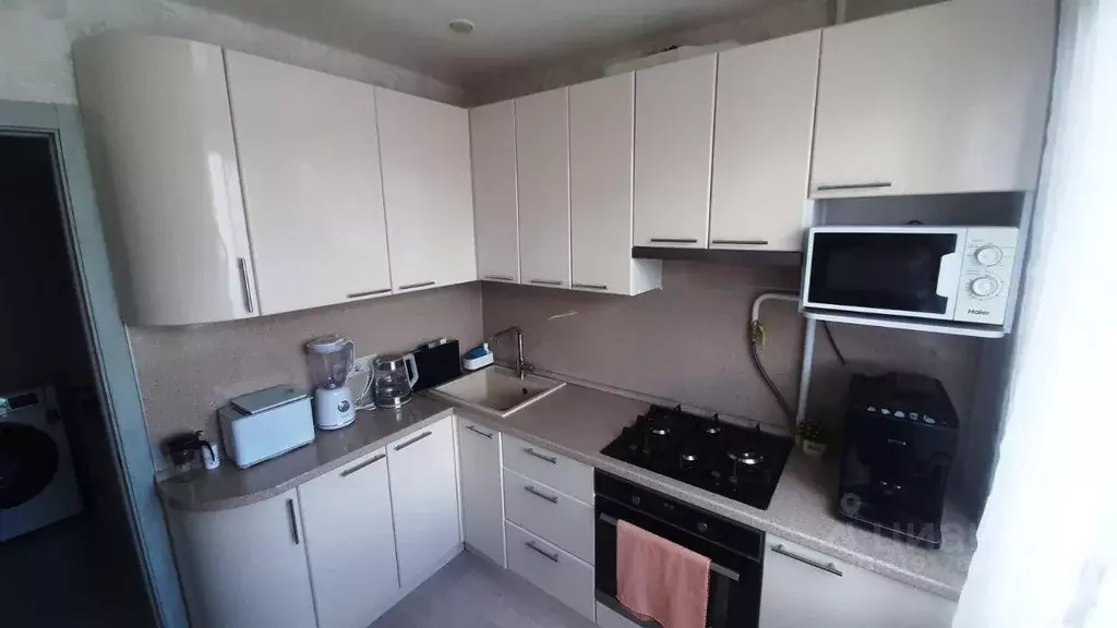 Квартира, 4 комнаты, 61 м - Фото 0