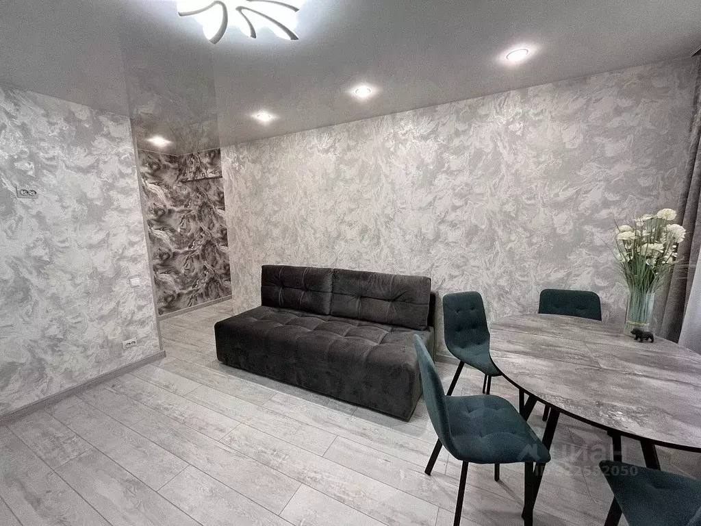 4-к кв. Новосибирская область, Новосибирск ул. Челюскинцев, 22 (60.1 ... - Фото 1