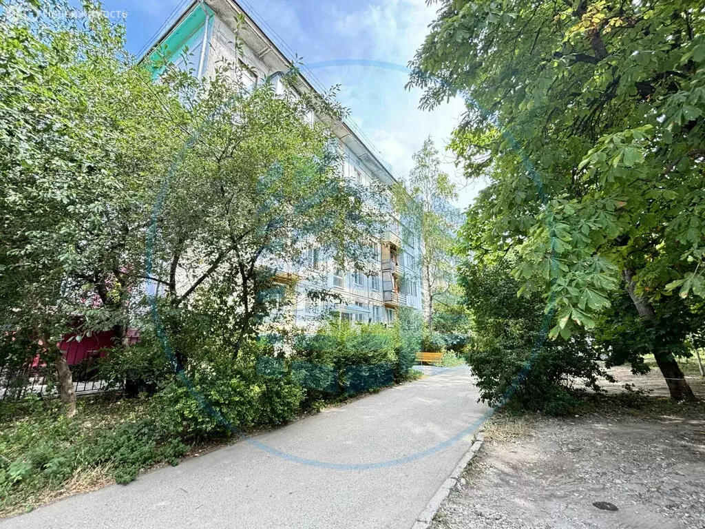 4-комнатная квартира: Ессентуки, улица Долина Роз, 23 (58.9 м) - Фото 0