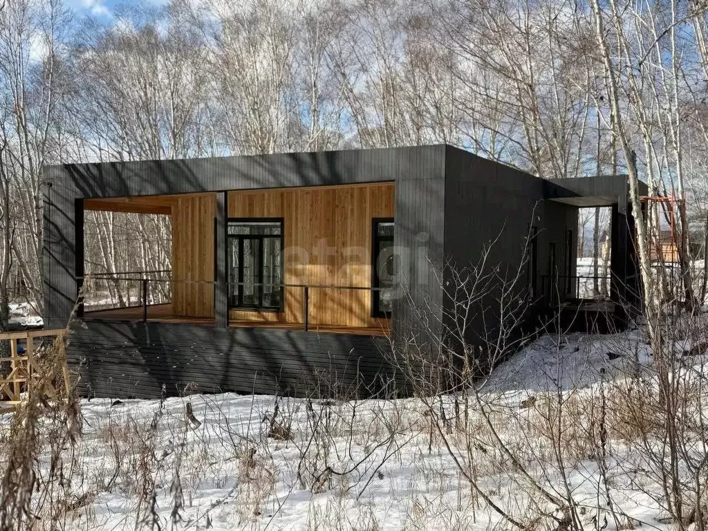 Дом в Камчатский край, Елизовский муниципальный округ, пос. Светлый ... - Фото 1