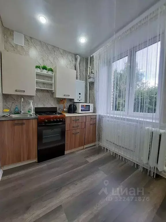 1-к кв. Ленинградская область, Сланцы ул. Климчука, 4 (35.0 м) - Фото 0